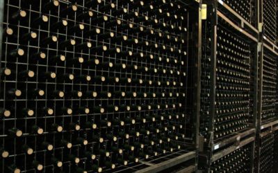 USO DE LAS MALLAS METÁLICAS:  Contenedores para botellas de vino