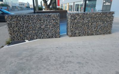 Gabions, architectonic elements build with electrowelded mesh